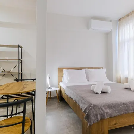 Ellis Paradise City Apartments, Vesta Philoxenia *